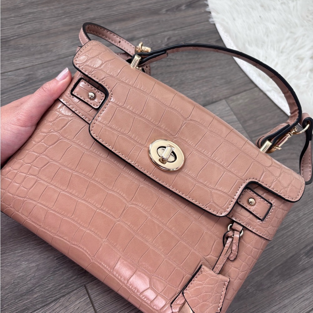 Elegant Tan Crocodile-Embossed Handbag